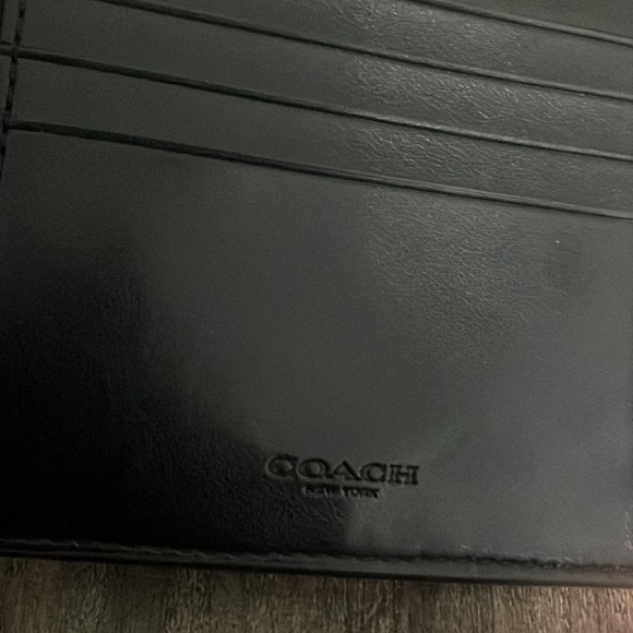 100% authentic coach wallet| - Picture 4 of 7
